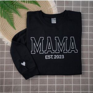 Black 'MAMA EST. 2023' Sweatshirt